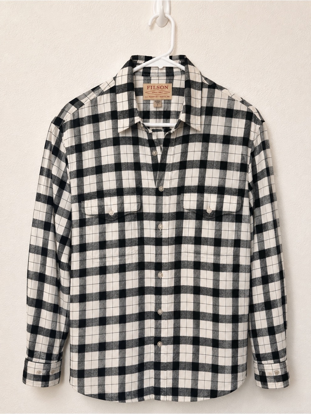 Filson Black and White Plaid Cotton Button-Up Shirt Small